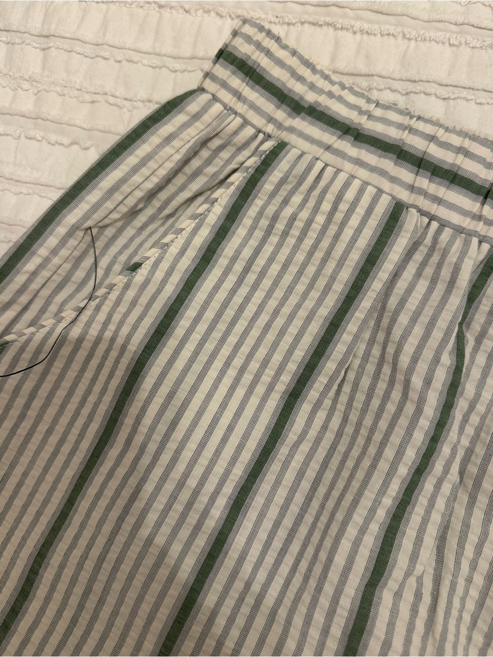 NWT- Tuckernuck Green & White Striped Set - Picture 3 of 7